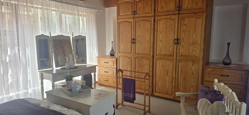 4 Bedroom Property for Sale in Glentana Western Cape
